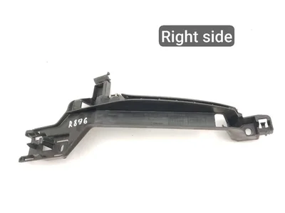 Porsche 981.505.856.03 / 98150585603 CAYMAN (981) 2014 Support pour pare-chocs - Image 1