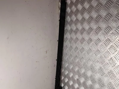 Opel 98186878 Combo E 2020 Garniture /moulage Right Rear - Image 1