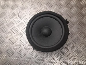 Volvo 31350429 XC90 II 2016 Loudspeaker Right Front