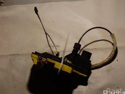 Volvo 8650554 S60 I 2001 Serrure de porte - Image 1