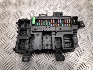 Ford KK3T-15604-FAE / KK3T15604FAE TRANSIT Box 2020 Boîte à fusibles