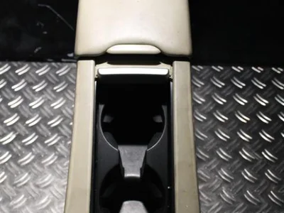 Volvo 30791394 XC60 2010 Accoudoir - Image 1