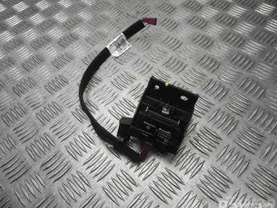 Dacia 282122683R Sandero III (DJF/BJI cross) 2022 Amplificateur d'antenne - Image 1