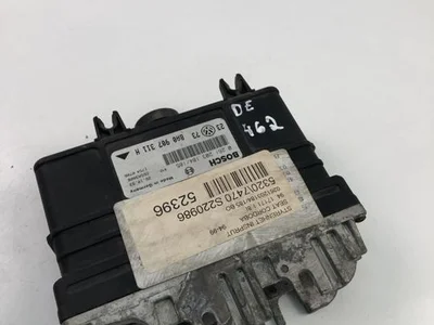 Volkswagen 8A0907311H; 0261203184 / 8A0907311H, 0261203184 GOLF III (1H1) 1999 Unité de contrôle moteur - Image 1