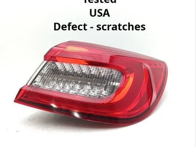 Maserati 6700054510, 21010202, M156-DX-SAE / 6700054510, 21010202, M156DXSAE QUATTROPORTE VI 2014 Lampy tylne z prawej USA - Obraz 1