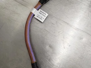 BMW 5A37EA3 1 (F70) 2025 Câbles de batterie