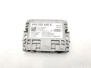 Porsche 4N0035456E Taycan 2021 Amplificateur d'antenne