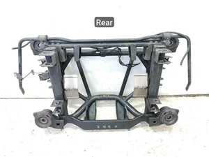 Maserati GRAN TURISMO 2011 Wzmocnienie poprzeczne z tyłu