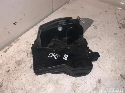 BMW 7012143 7 (E65, E66, E67) 2004 Serrure de porte Right Front - Image 1