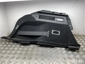 Maserati 06701459250 LEVANTE 2019 Moldura del maletero