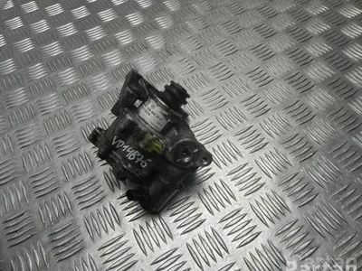 Mercedes-Benz 006 466 26 01 / 0064662601 C-CLASS (W204) 2012 Pompe de la directon assistée - Image 1