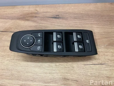 Renault 254103977R AUSTRAL 2024 Bouton de lève-vitre Left Front - Image 1