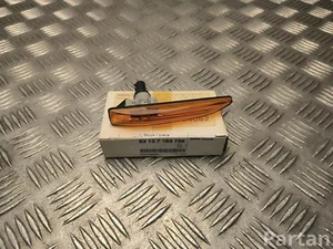 BMW 63137164756 7 (E65, E66, E67) 2009 Blinkleuchte rechts