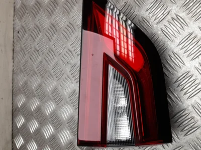 Nissan 26555 6PA5A / 265556PA5A JUKE (F16) 2020 Feu arrière - Image 1