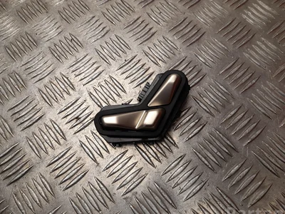 BMW 5A32ED4 iX 2023 Interrupteur de réglage du siège Right Front - Image 1