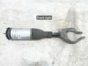 Land Rover L8B2-3C285-AB / L8B23C285AB Defender Station Wagon (L663) 2022 Shock Absorber Right Front