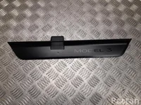 Tesla 1763670-00 / 176367000 MODEL 3 2025 Bordure de seuil de porte
