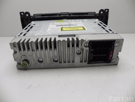 MERCEDES-BENZ A 906 820 14 86 / A9068201486 VITO Bus (W639) 2009 Radio / Cassette