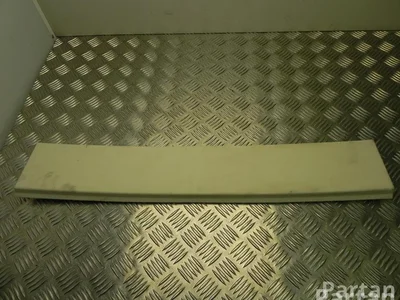 Volkswagen 3G9 867 617 / 3G9867617 PASSAT Variant (3G5) 2016 Garniture /moulage - Image 1