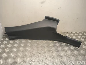 BMW 9462334 2 U06 Active Tourer 2022 Poszycie słupka B na dole prawa strona