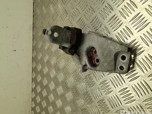 Toyota KH RAV 4 V 2021 Support