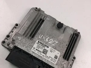 Volvo 32313485; 0261S1002P / 32313485, 0261S1002P XC40 2018 Unidad de control del motor