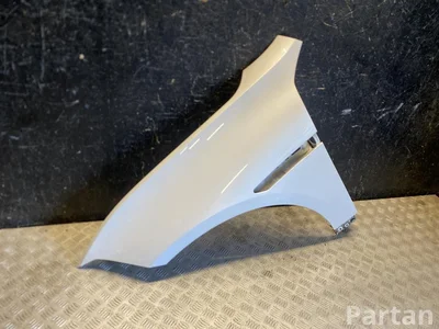 Polestar 4 2025 Błotnik lewa strona - Zdjęcie 1