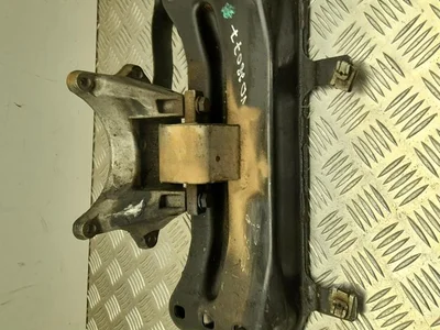 Mercedes-Benz A2122404102 E-CLASS (W212) 2015 Support - Image 1