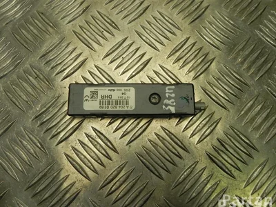 Mercedes-Benz A 204 820 01 89 / A2048200189 E-CLASS Coupe (C207) 2010 Antenne - Image 1