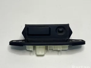 Toyota COROLLA (E210) Estate 2019 Bouton du coffre à bagages