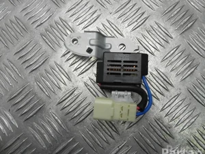 Lexus 6927D-48010 / 6927D48010 RX (_L1_) 2013 Amplificateur d'antenne