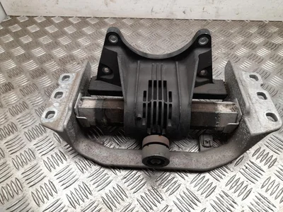 Mercedes-Benz A 206 240 28 01 / A2062402801 C-Class (W206) 2022 Motorlagerung - Bild 1