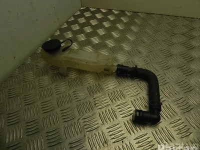 Ford DS78-8C045-AE / DS788C045AE C-MAX II (DXA/CB7, DXA/CEU) 2016 Vase d'expansion du liquide de refroidissement - Image 1