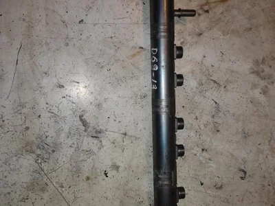 BMW 7 809 127 01 / 780912701 1 (E81) 2008 Distribution de carburant / rail - Image 1