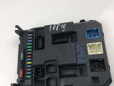 Peugeot 9666952280 207 (WA_, WC_) 2011 Boîte à fusibles - Image 1