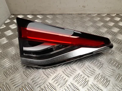 Toyota 81590-02C41 / 8159002C41 COROLLA ( E210) Sedan 2022 Feu arrière - Image 1