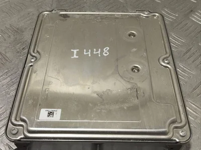 Maserati 670031346B, 0261S09896 LEVANTE 2019 Unité de contrôle moteur - Image 1