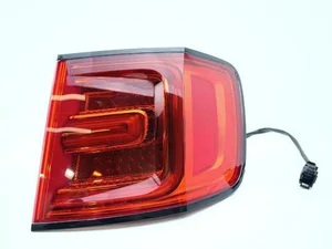 Bentley 36A945096J BENTAYGA 2017 Taillight Right USA