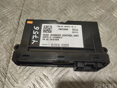 Tesla 100751200A MODEL S 2013 Unité de commande pour le contrôle du trappe de toit électrique - Image 1