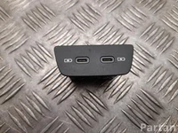 Volkswagen 2G6 035 718 / 2G6035718 Tayron 2025 Įvesties įrenginys USB