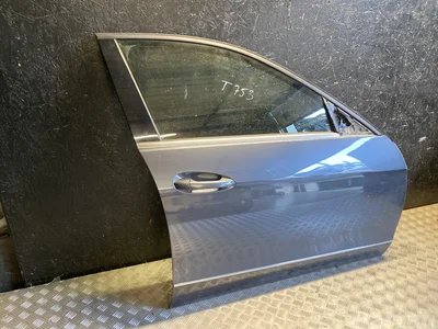 Mercedes-Benz E-CLASS T-Model (S212) 2009 Porte Right Front - Image 1
