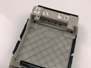 Toyota 82730-02P80A / 8273002P80A COROLLA ( E210) Sedan 2020 Caja de fusibles