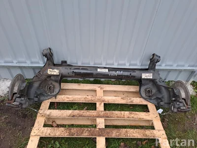 Ford Focus IV (HN) 2021 poutre d'essieu arrière - Image 1