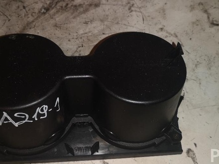 VOLVO 8674917 XC90 I 2004 Cup holder