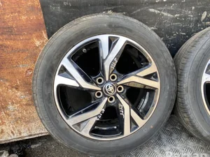 Toyota CMS1461-3 / CMS14613 Yaris P210 2024 Jantes en alliage 5x114  R16 EJ 6.0 ET50