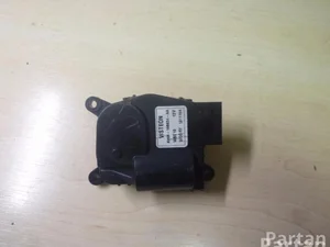 Ford AV6N-19B634-AA / AV6N19B634AA FOCUS III 2011 Moteur de réglage pour volet de régulation