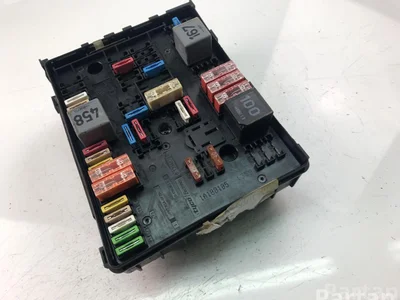 Volkswagen 1K0937125A GOLF PLUS (5M1, 521) 2011 Fuse Box - Image 1