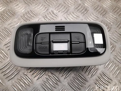 Toyota 81260-K0060 / 81260K0060 Yaris Cross XP210 2022 Iluminación interior - Imagen 1