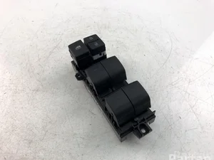 Toyota 84040-F4090 / 84040F4090 C-HR (_X1_) 2018 Botón de elevación de ventanas