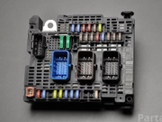 PEUGEOT 9810296380 308 II 2016 Fuse Box